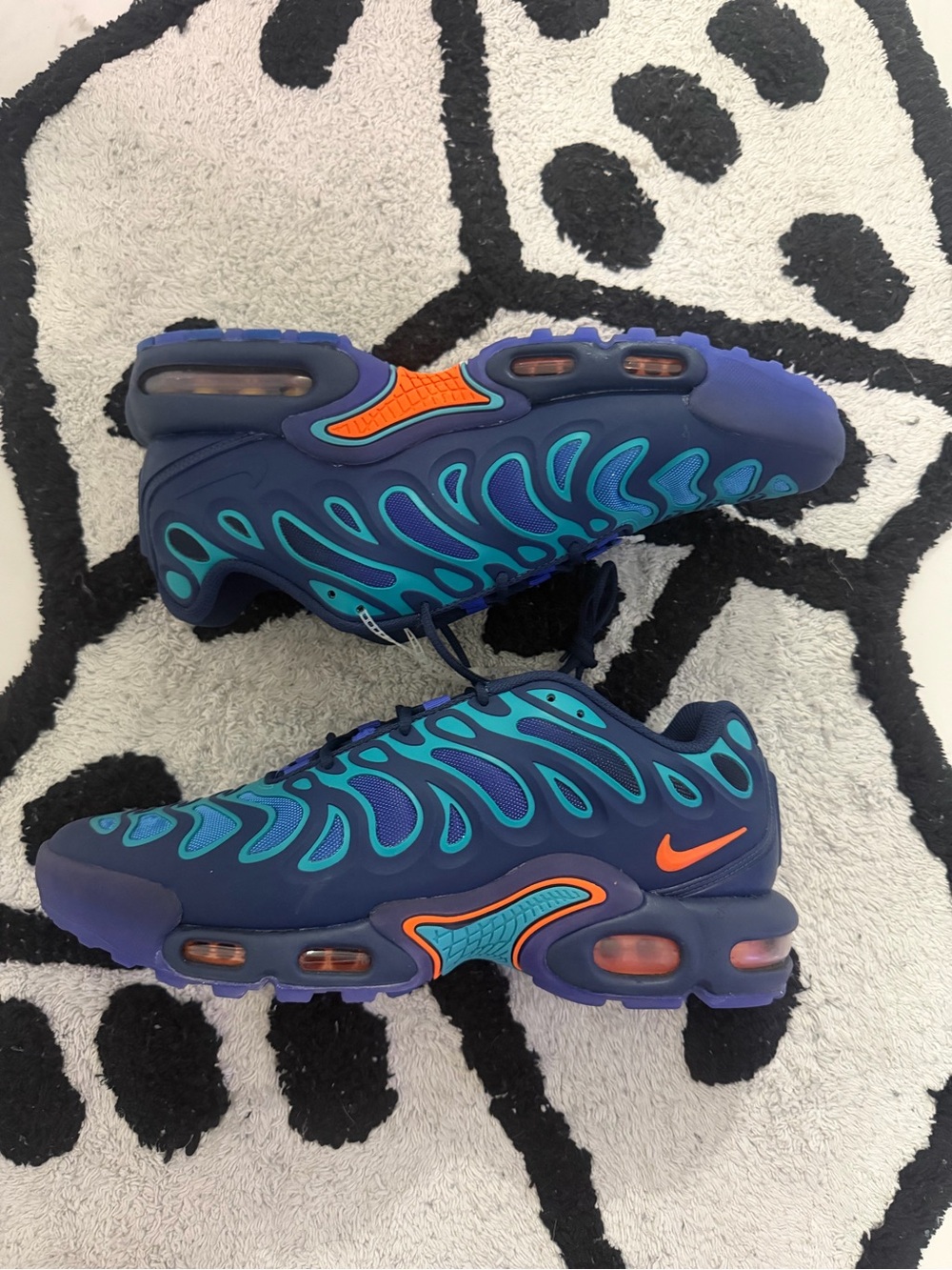Nike Navy & Teal TN-Style Athletic Sneakers with Orange Swoosh
